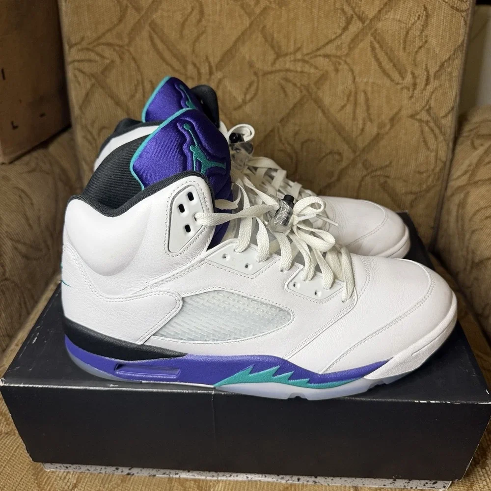Air Jordan 5 Retro Grape 2025 HQ7978-100 Sneakers Size 13 W/ Box